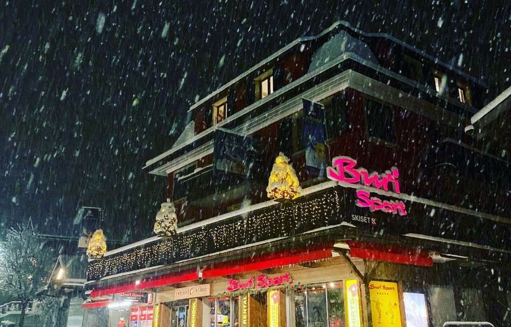 Secure your reservation at - near Alps CH, Tuftbach, 3818 Grindelwald, Switzerland